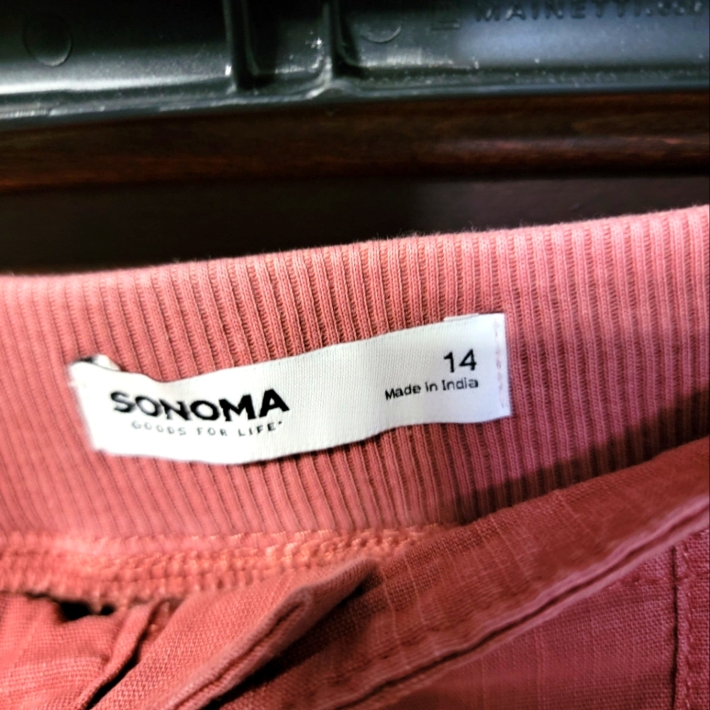 Pants.  Too big for me.. kakhi lightly worn..coral colors worn once.